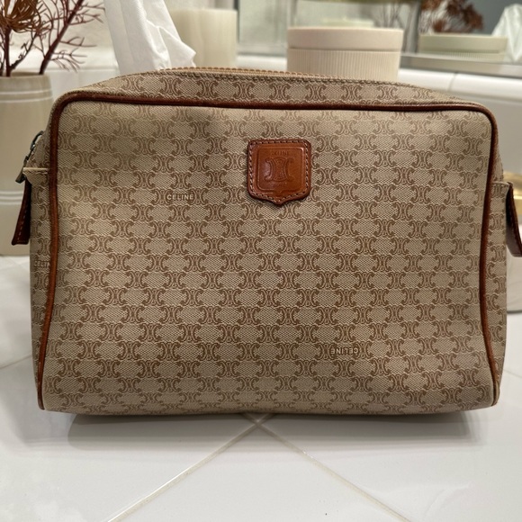 Vintage CELINE COSMO POUCH - Picture 1 of 9